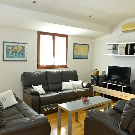 Juras Apartment *